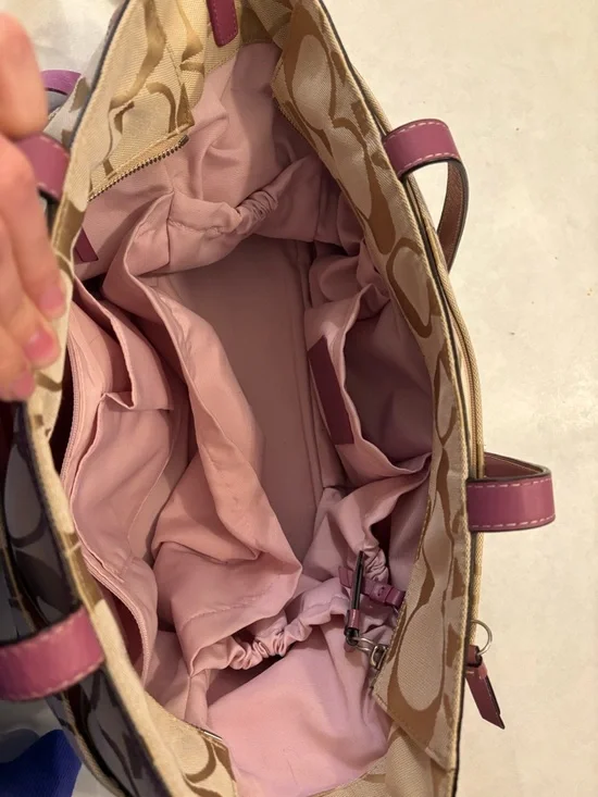 Coach Bag - Picture 6 of 8